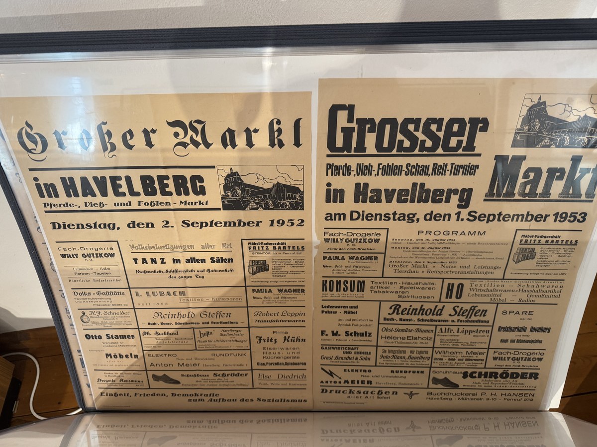 Historische Plakate Großer Markt in Havelberg 1952 und 1953 mit Pferde-, Vieh- und Fohlenmarkt