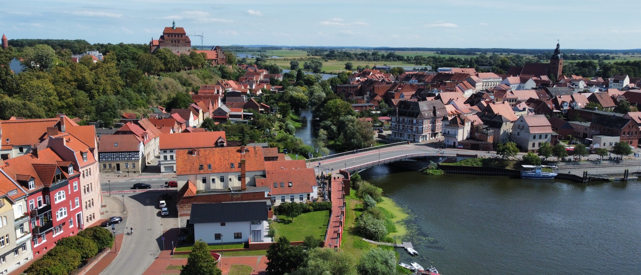 Steintorbrücke Havelberg von oben mit Stadtinsel und Dom
