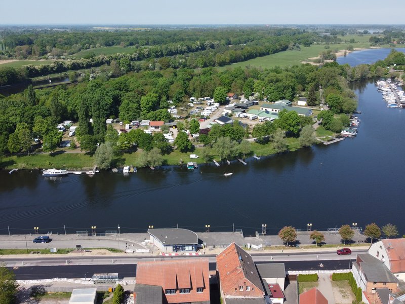 Luftbild Campinginsel und Hafen Havelberg